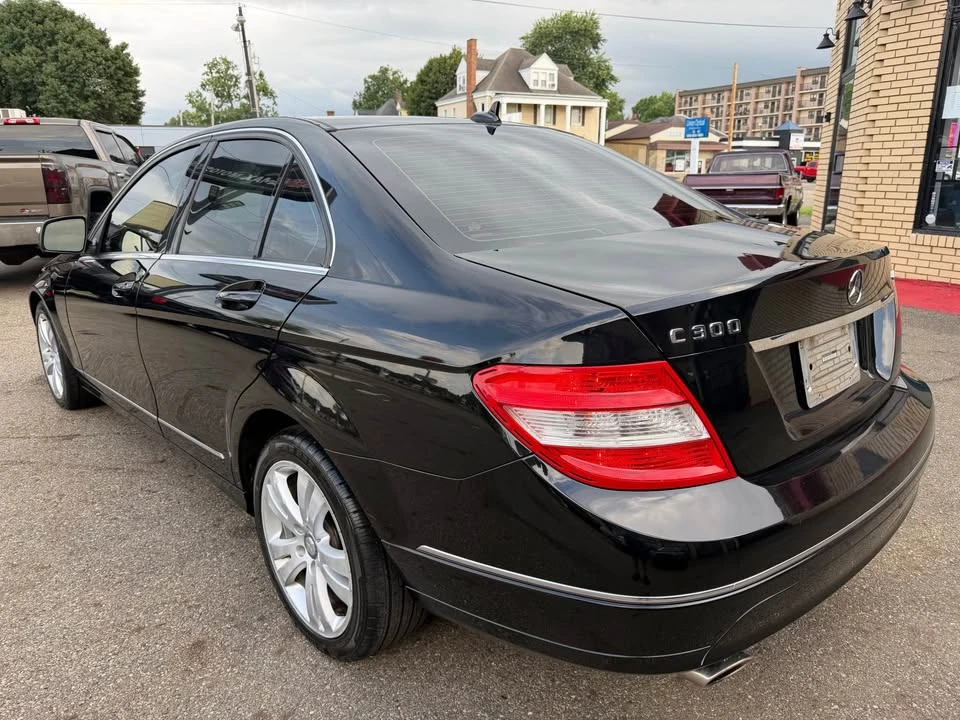 2009 Mercedes-Benz W204 C-Class - Image 4 of 20