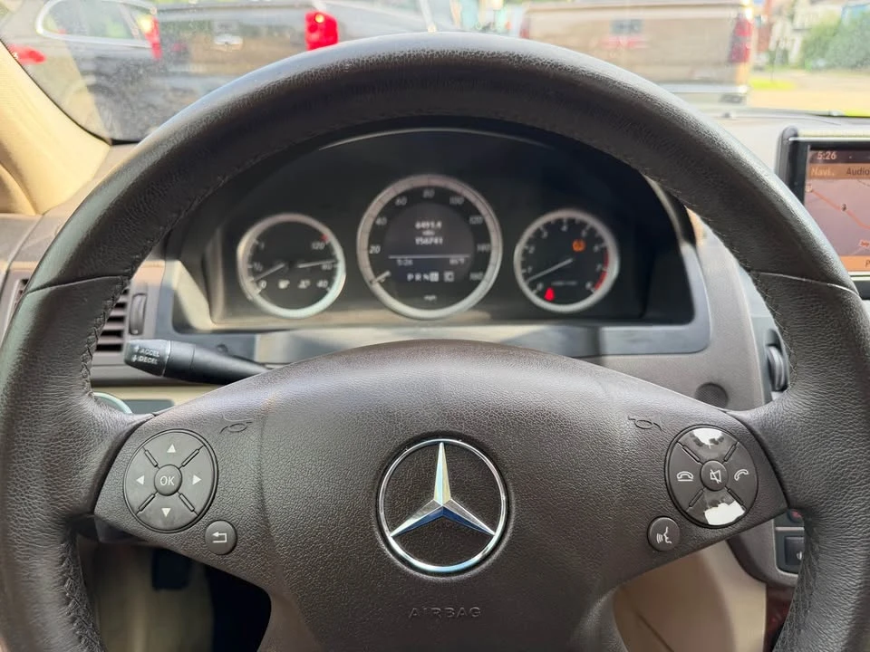 2009 Mercedes-Benz W204 C-Class - Image 15 of 20