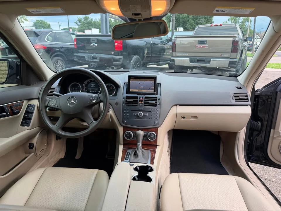 2009 Mercedes-Benz W204 C-Class - Image 14 of 20