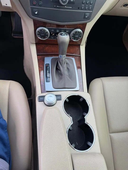 2009 Mercedes-Benz W204 C-Class - Image 18 of 20