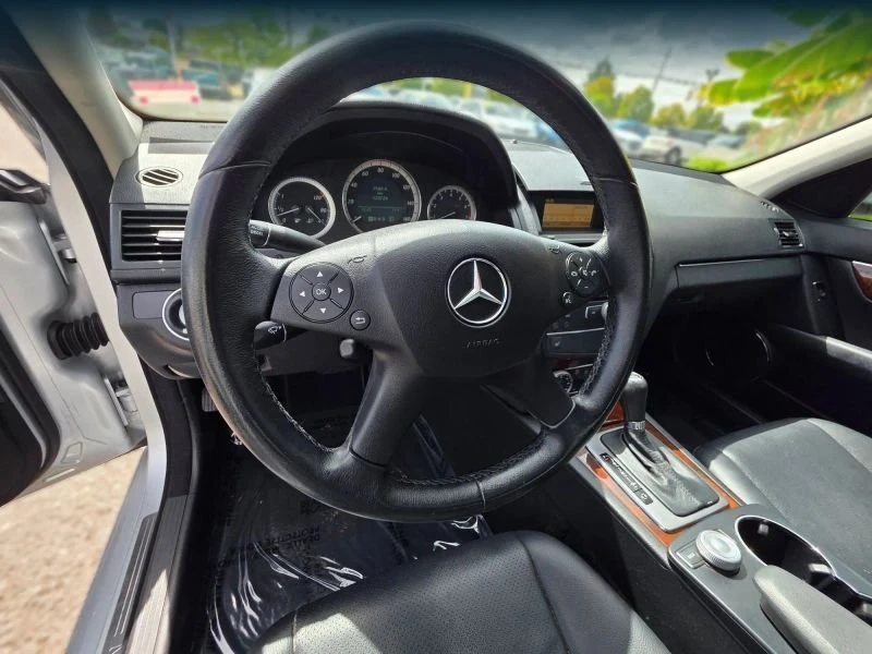 2009 Mercedes-Benz W204 C-Class - Image 14 of 20