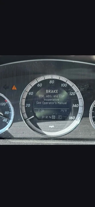 2009 Mercedes-Benz W204 C-Class - Image 5 of 12
