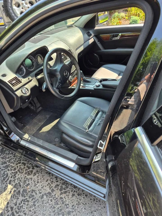 2009 Mercedes-Benz W204 C-Class - Image 3 of 8