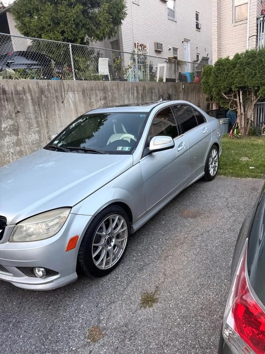 2009 Mercedes-Benz W204 C-Class - Image 2 of 6