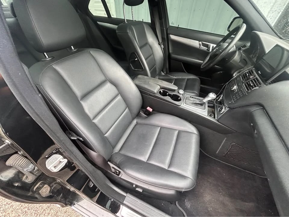 2009 Mercedes-Benz W204 C-Class - Image 10 of 14