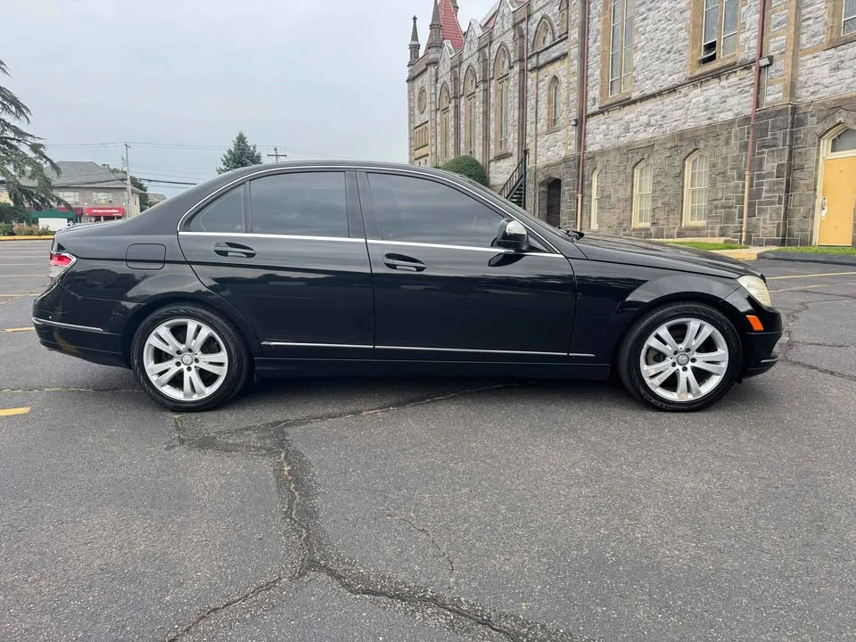 2009 Mercedes-Benz W204 C-Class - Image 9 of 11