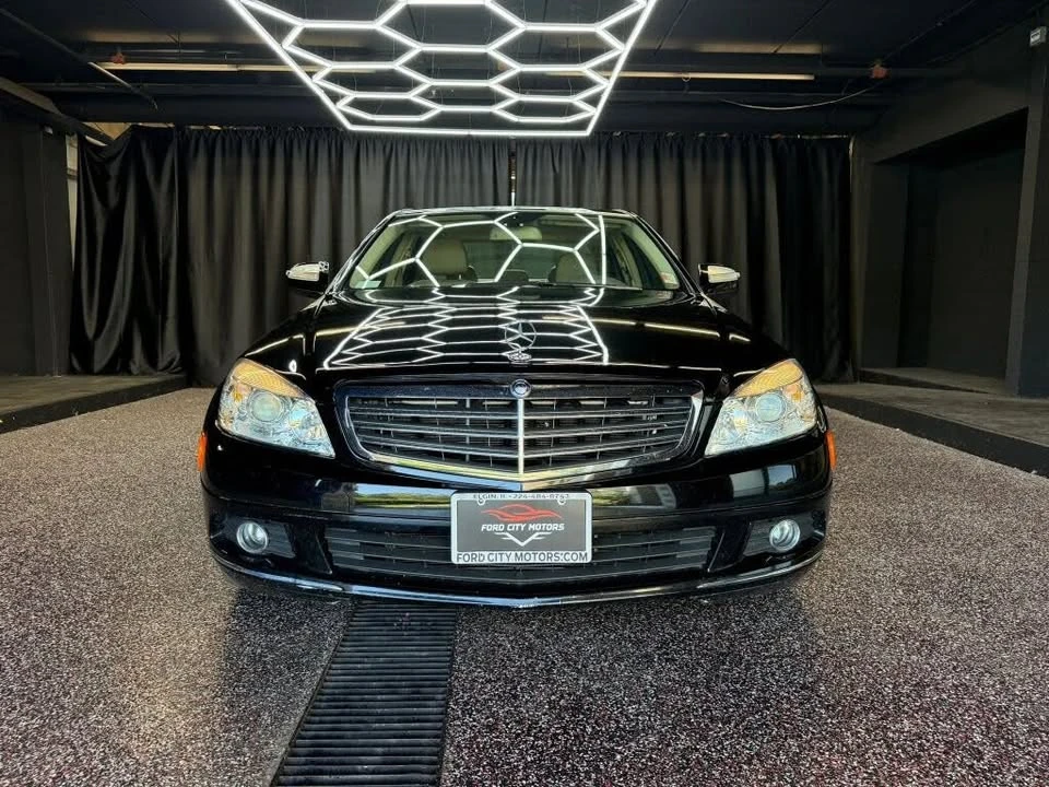 2009 Mercedes-Benz W204 C-Class - Image 2 of 19