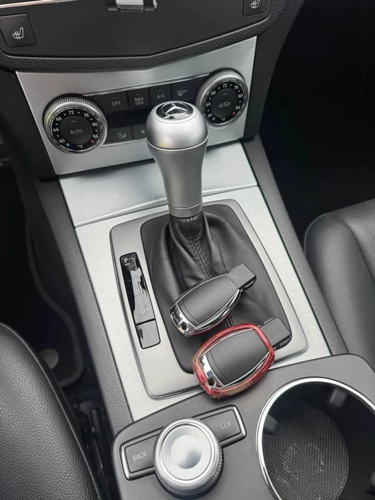 2009 Mercedes-Benz W204 C-Class - Image 9 of 12