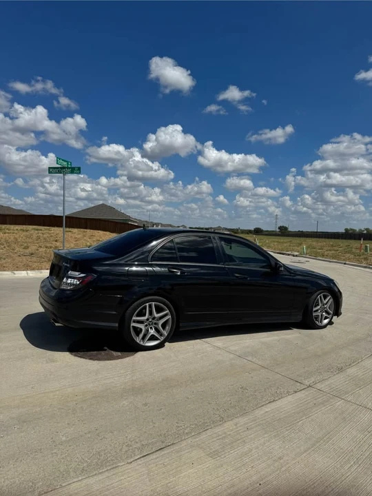 2009 Mercedes-Benz W204 C-Class - Image 4 of 17