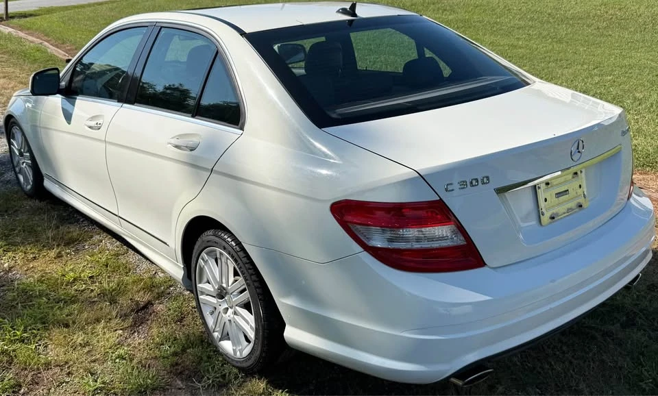 2009 Mercedes-Benz W204 C-Class - Image 2 of 10