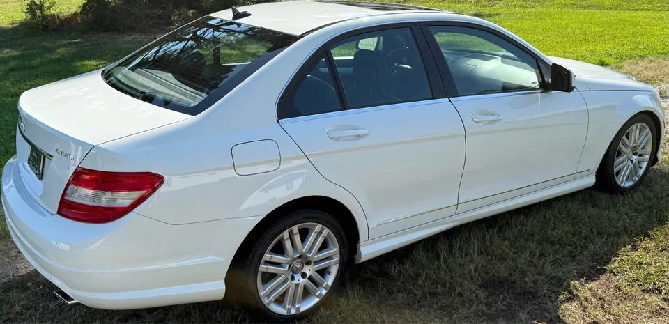 2009 Mercedes-Benz W204 C-Class - Image 4 of 10