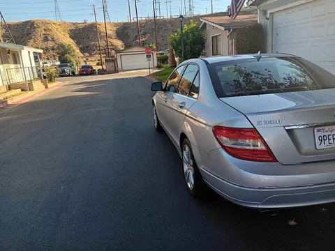 2009 Mercedes-Benz C-Class C 300 Luxury Sedan 4D