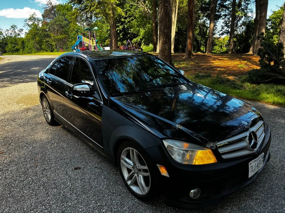 2009 Mercedes-Benz W204 C-Class - Image 2 of 14