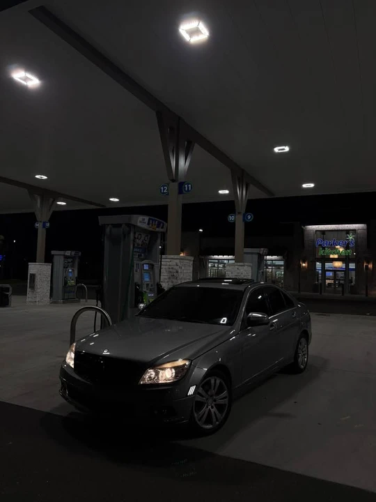 2009 Mercedes-Benz W204 C-Class - Image 2 of 7