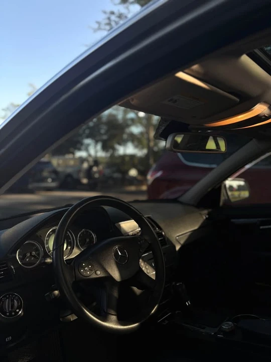 2009 Mercedes-Benz W204 C-Class - Image 6 of 7