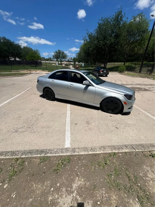 2009 Mercedes-Benz W204 C-Class - Image 3 of 16