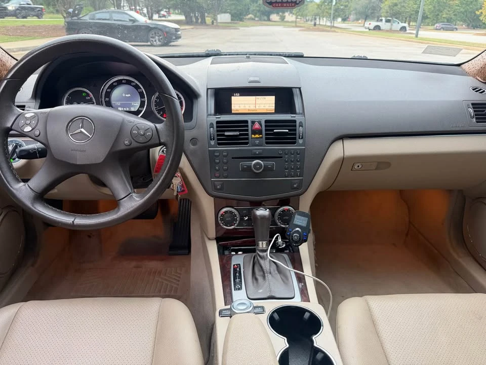 2009 Mercedes-Benz W204 C-Class - Image 17 of 20