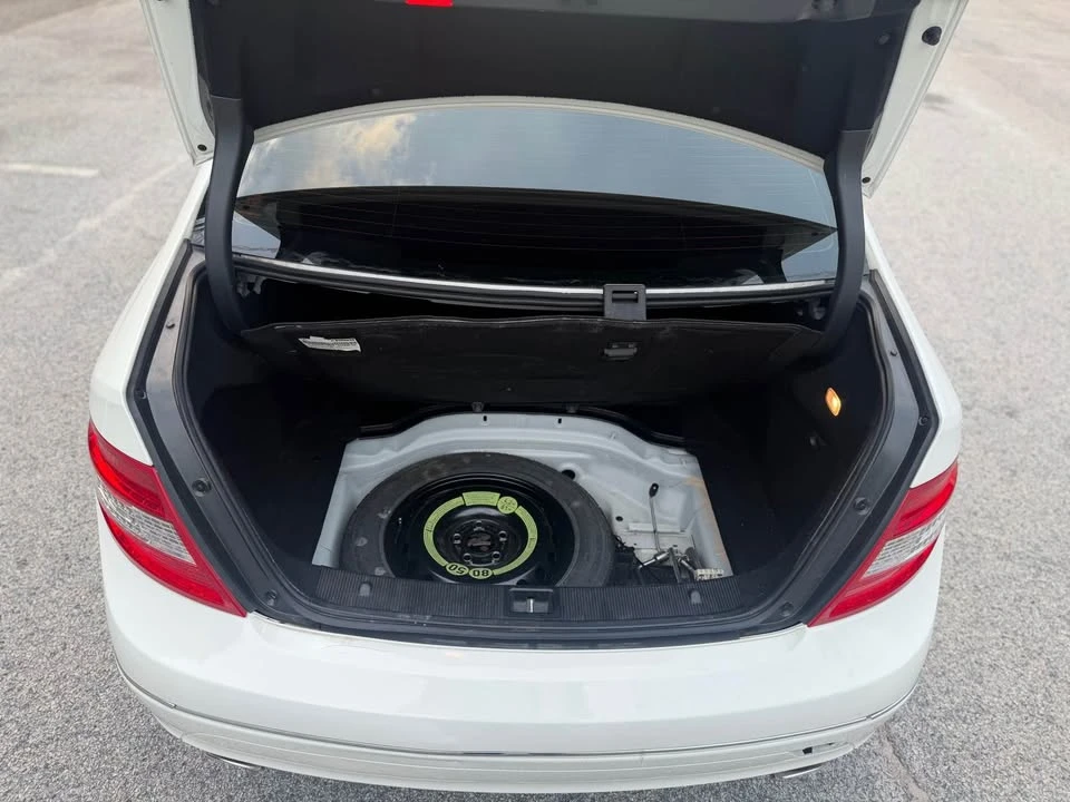 2009 Mercedes-Benz W204 C-Class - Image 10 of 20