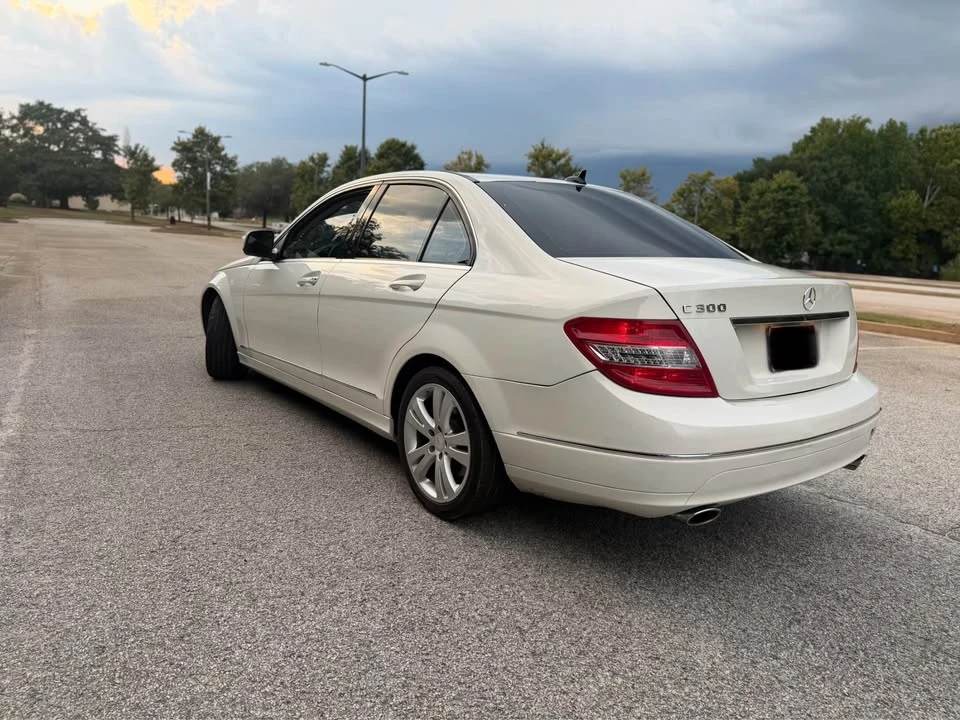 2009 Mercedes-Benz W204 C-Class - Image 3 of 20