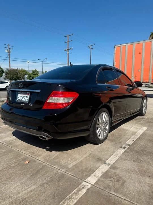 2009 Mercedes-Benz W204 C-Class - Image 3 of 12