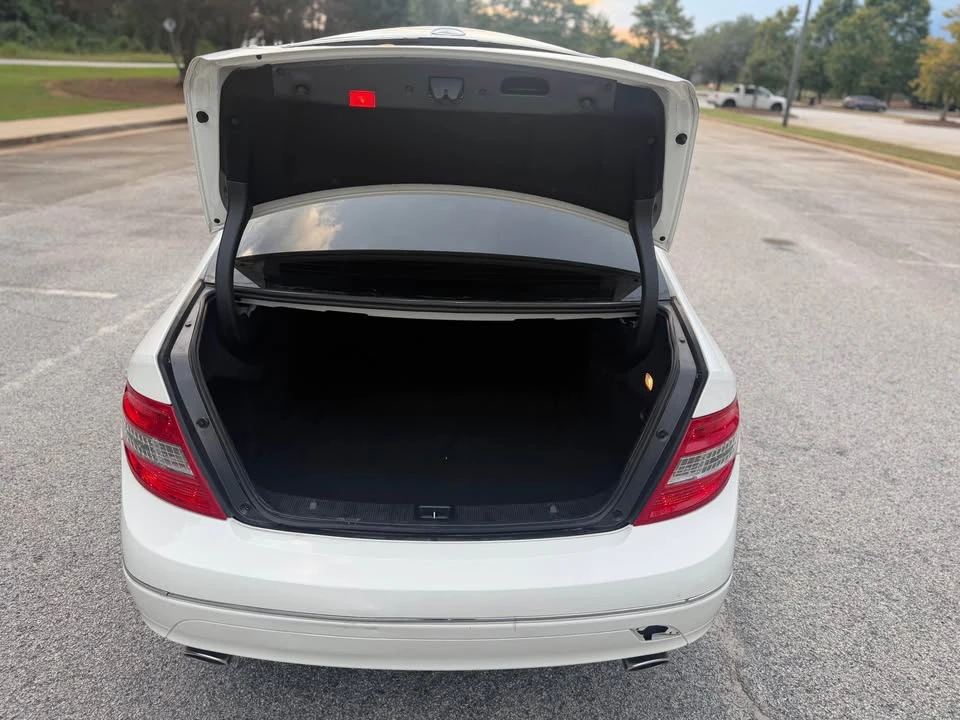 2009 Mercedes-Benz W204 C-Class - Image 9 of 20