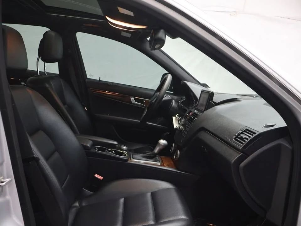 2009 Mercedes-Benz W204 C-Class - Image 8 of 19