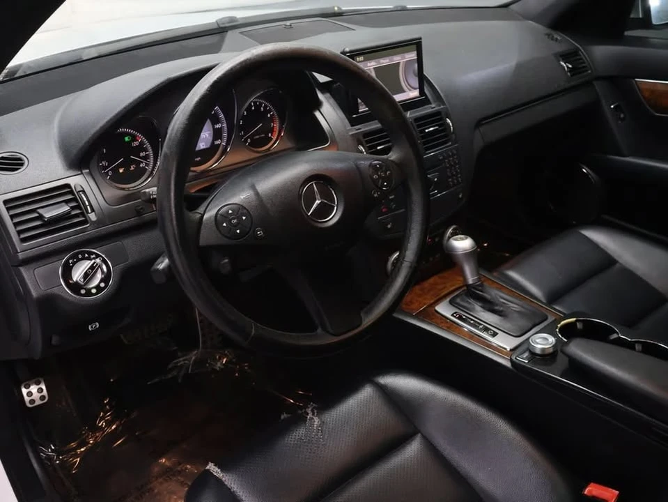 2009 Mercedes-Benz W204 C-Class - Image 13 of 19