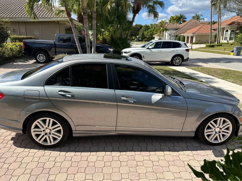 2009 Mercedes-Benz W204 C-Class - Image 12 of 14