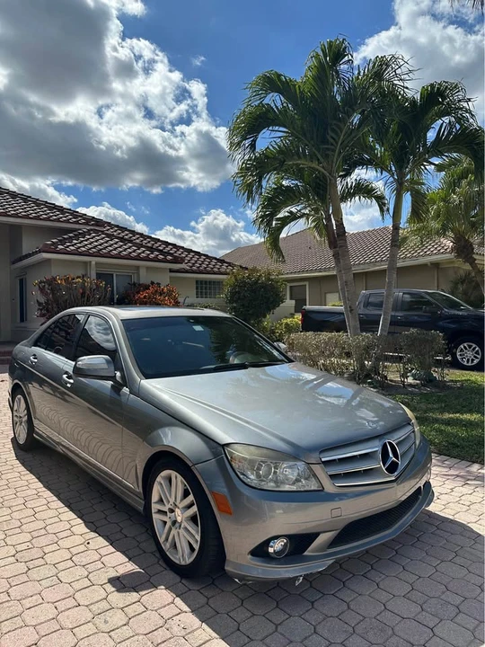 2009 Mercedes-Benz W204 C-Class - Image 6 of 14