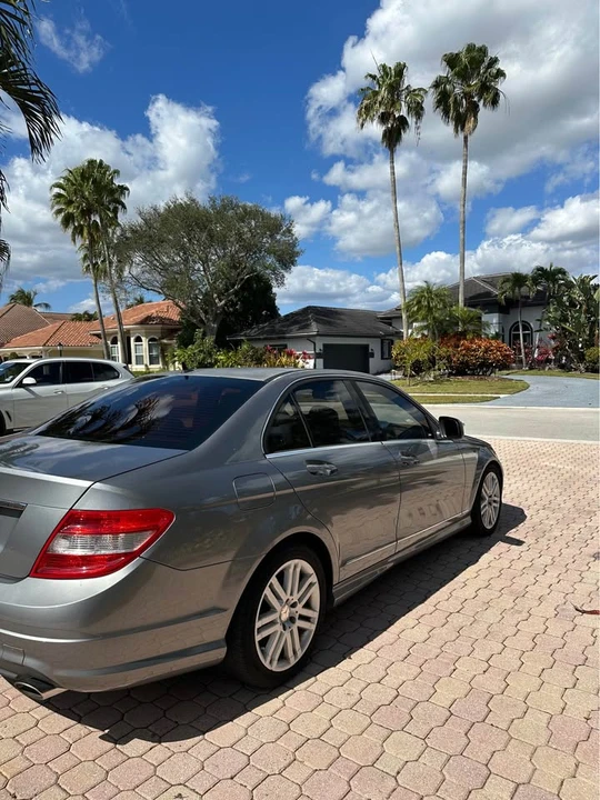 2009 Mercedes-Benz W204 C-Class - Image 9 of 14