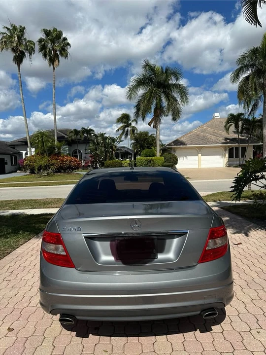 2009 Mercedes-Benz W204 C-Class - Image 7 of 14