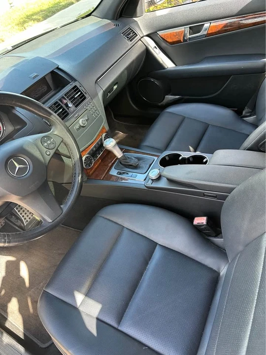 2009 Mercedes-Benz W204 C-Class - Image 3 of 14