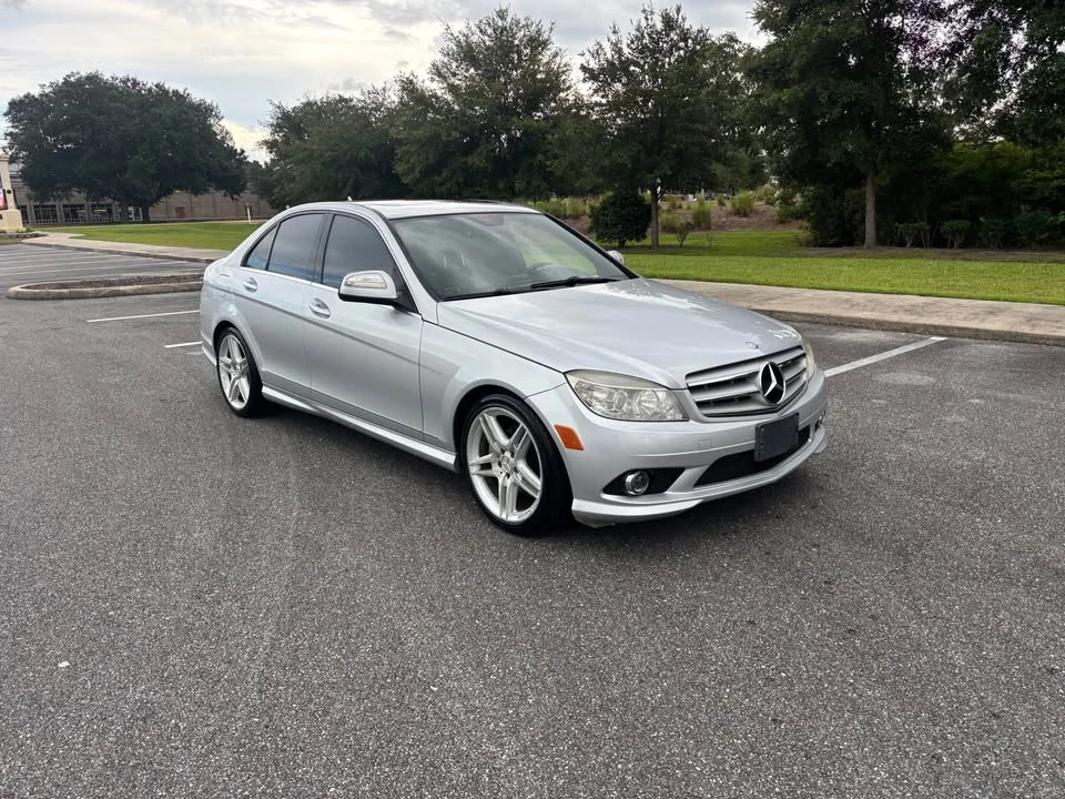 2009 Mercedes-Benz W204 C-Class - Image 4 of 17
