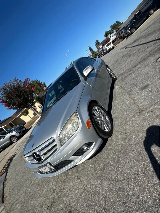 2009 Mercedes-Benz W204 C-Class - Image 2 of 9