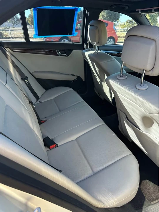 2009 Mercedes-Benz W204 C-Class - Image 5 of 9