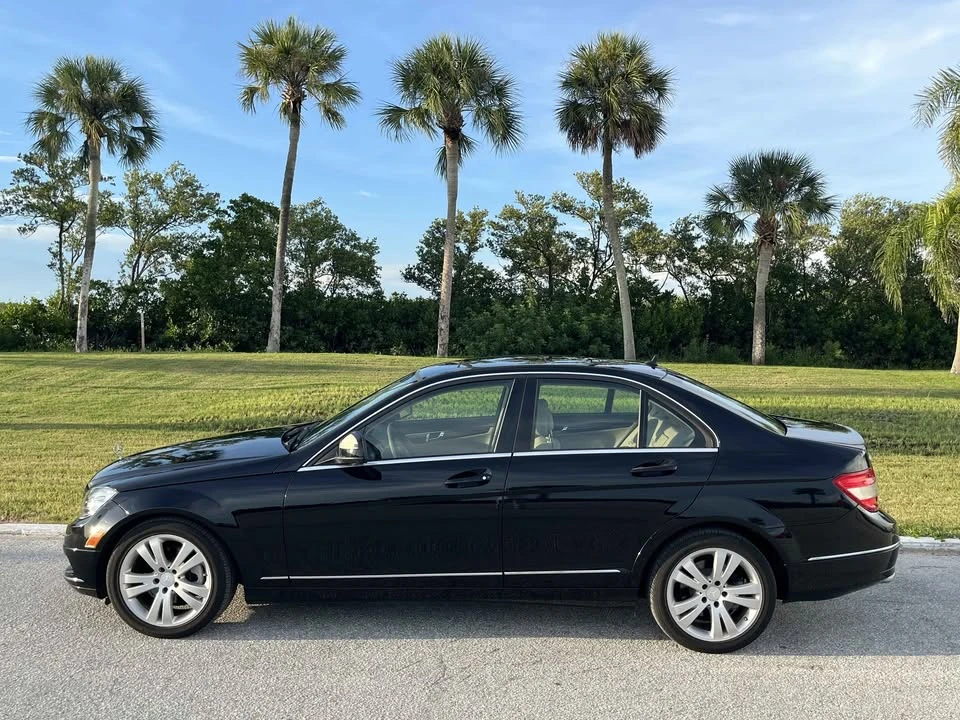 2009 Mercedes-Benz W204 C-Class - Image 7 of 19