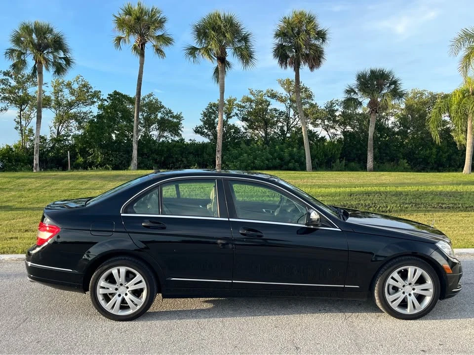 2009 Mercedes-Benz W204 C-Class - Image 17 of 20