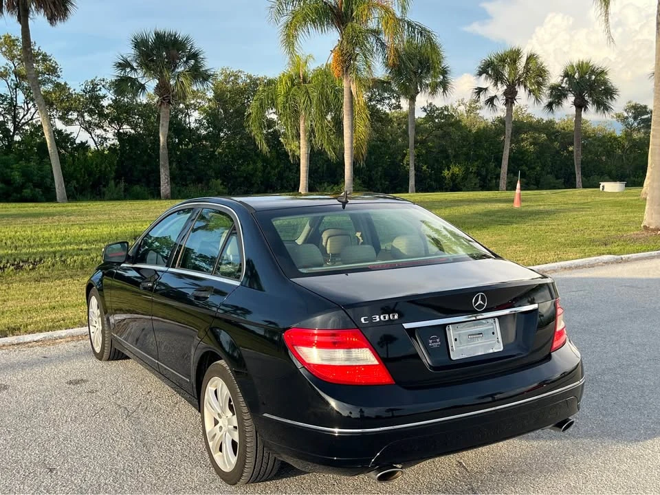 2009 Mercedes-Benz W204 C-Class - Image 7 of 20