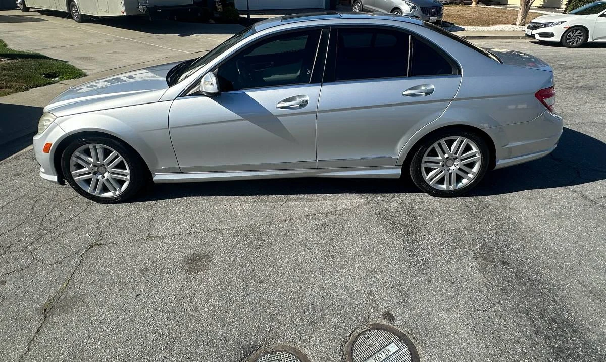 2009 Mercedes-Benz W204 C-Class - Image 2 of 9