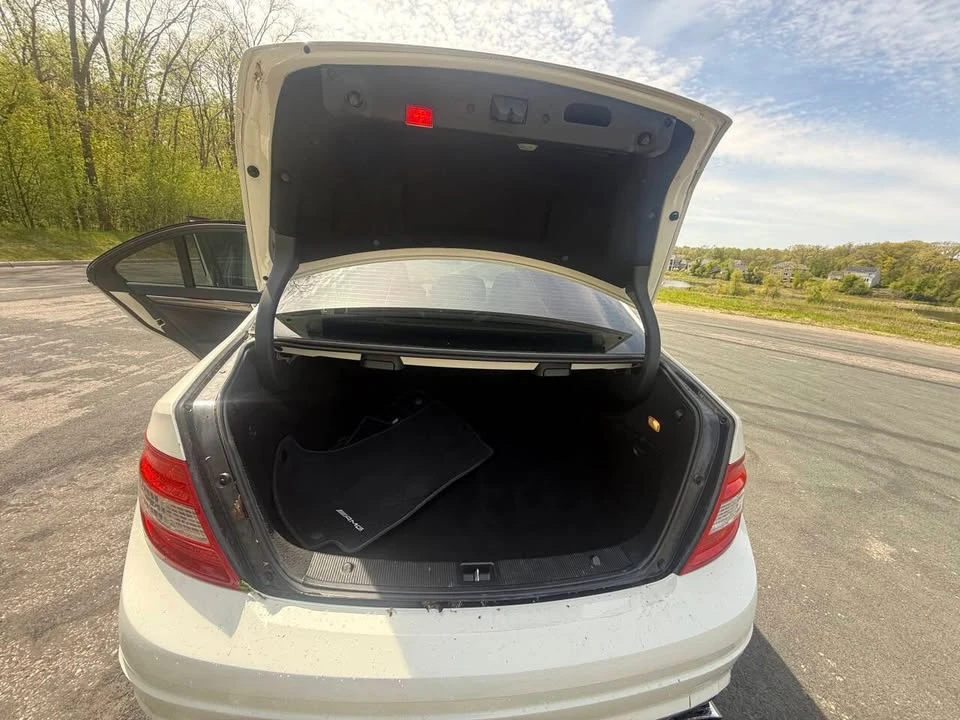 2009 Mercedes-Benz W204 C-Class - Image 12 of 20