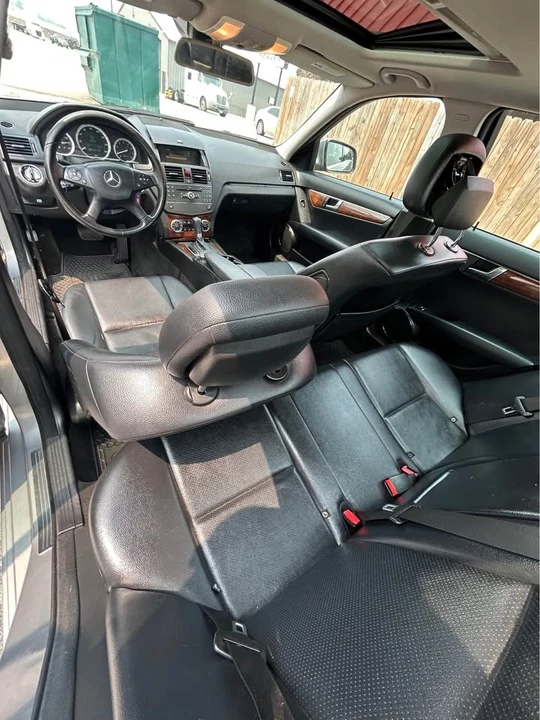 2009 Mercedes-Benz W204 C-Class - Image 9 of 10