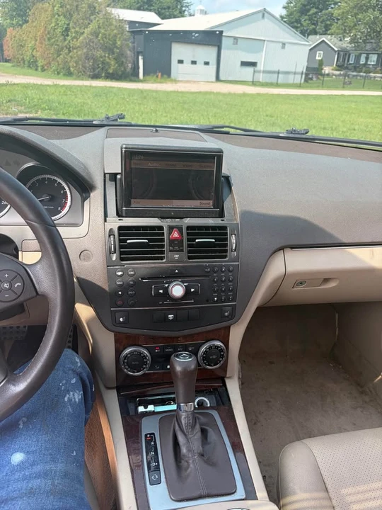 2009 Mercedes-Benz W204 C-Class - Image 3 of 8
