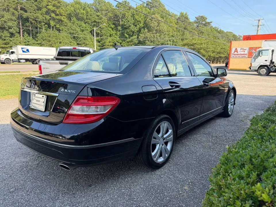 2009 Mercedes-Benz W204 C-Class - Image 4 of 13