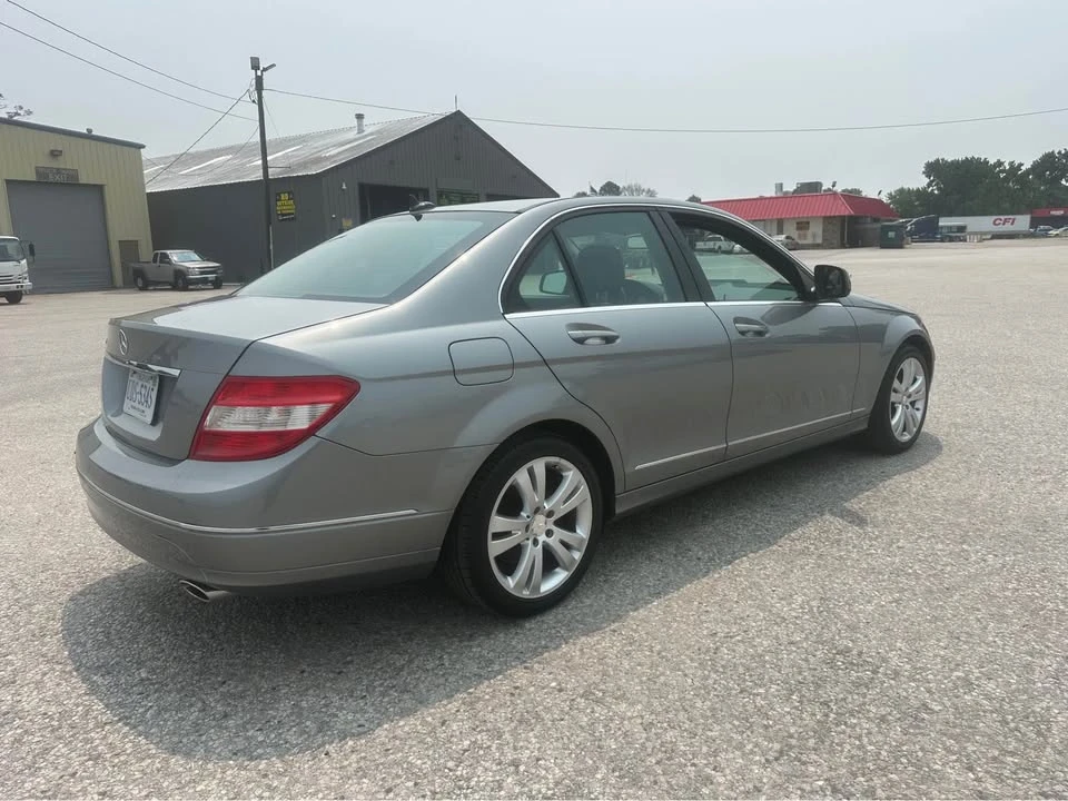 2009 Mercedes-Benz W204 C-Class - Image 2 of 10