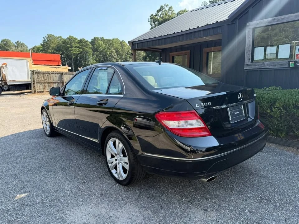 2009 Mercedes-Benz W204 C-Class - Image 2 of 13