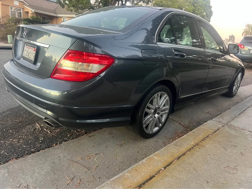 2009 Mercedes-Benz W204 C-Class - Image 3 of 8