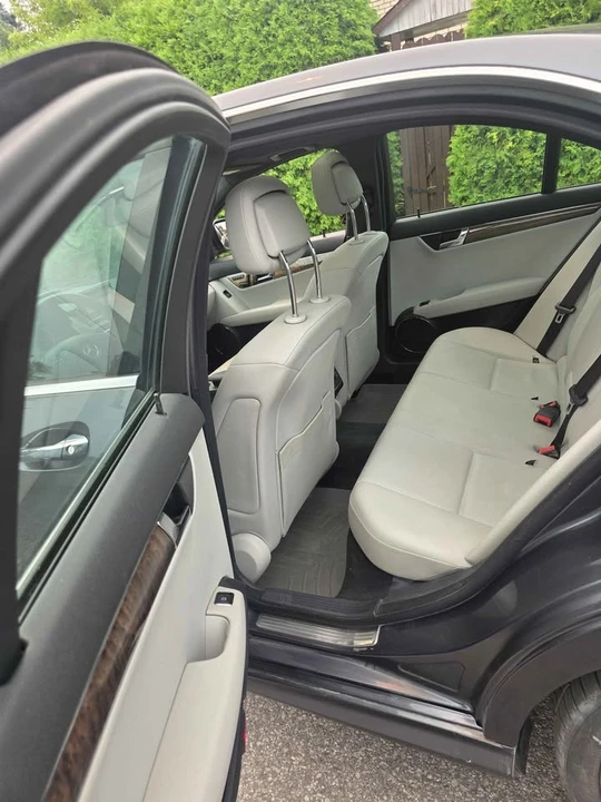 2009 Mercedes-Benz W204 C-Class - Image 7 of 12