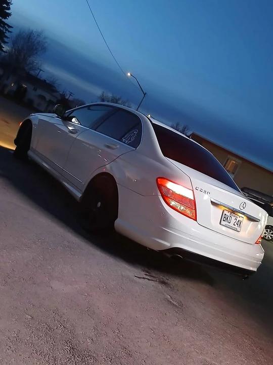 2009 Mercedes-Benz W204 C-Class - Image 4 of 12