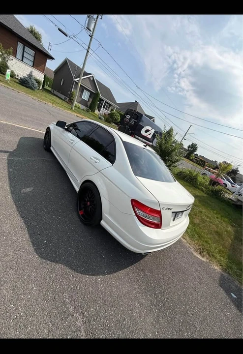 2009 Mercedes-Benz W204 C-Class - Image 2 of 9