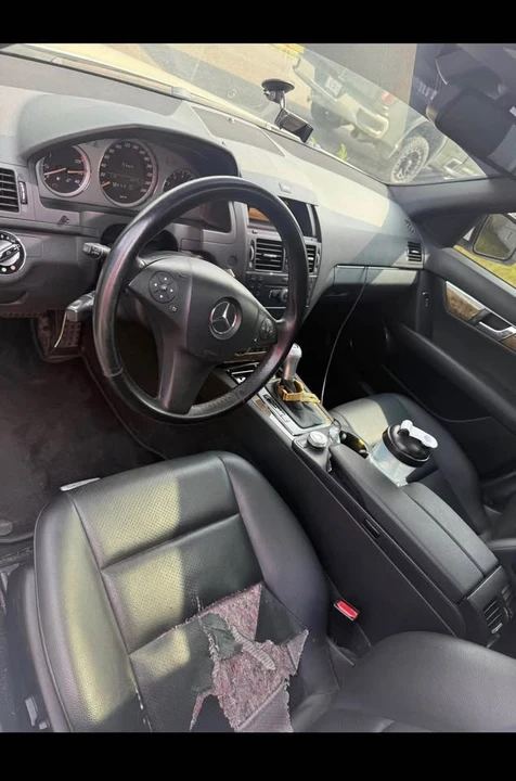 2009 Mercedes-Benz W204 C-Class - Image 8 of 9
